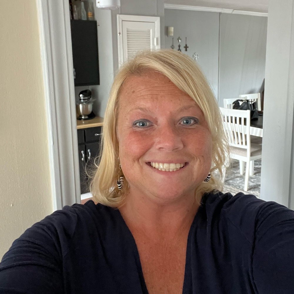 Meet your Posher, Angie